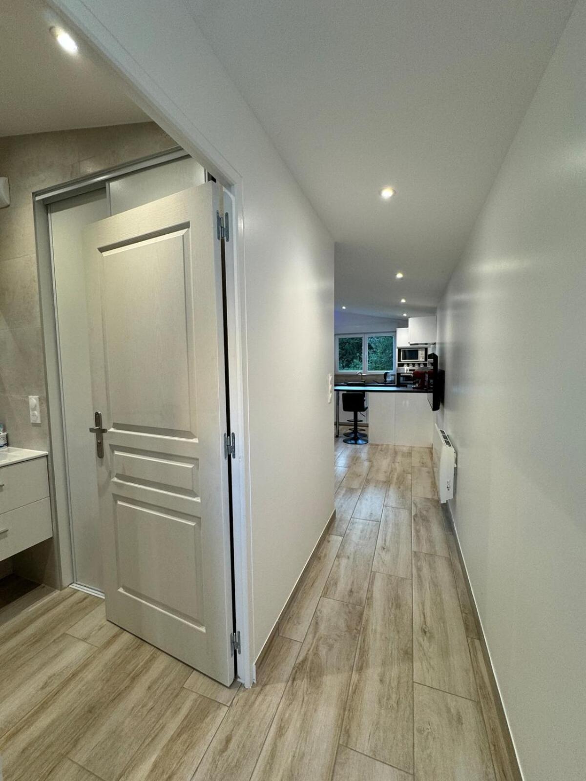 Apartment Neuf Tres Calme Poligny (Jura)