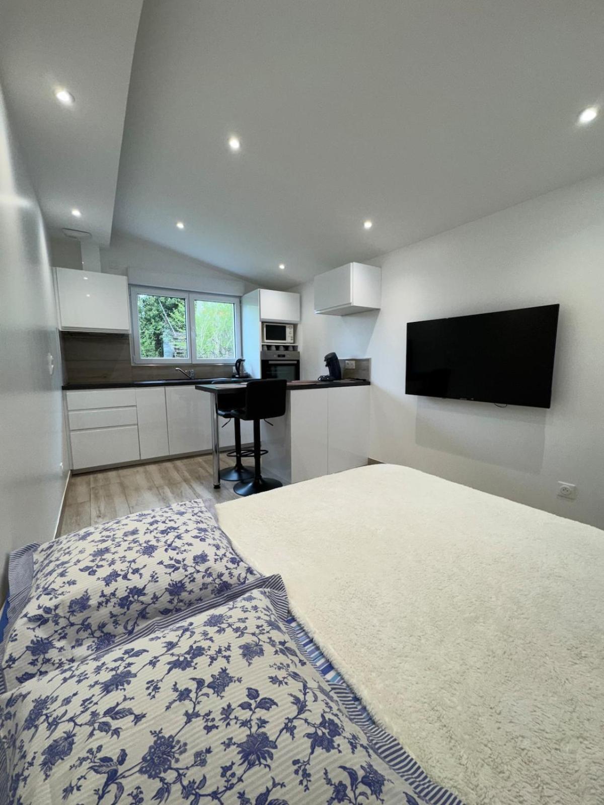Apartment Neuf Tres Calme *